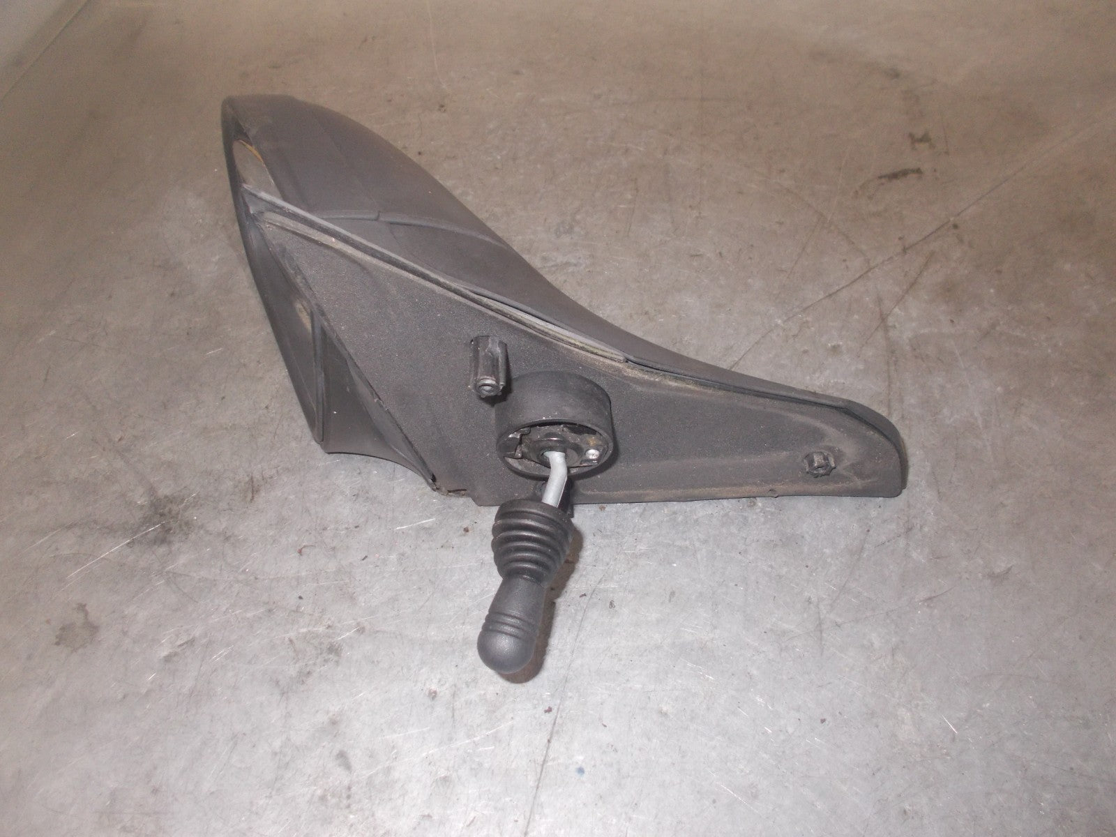 VAUXHALL CORSA B NS PASSENGER SIDE MANUAL WING MIRROR BLACK