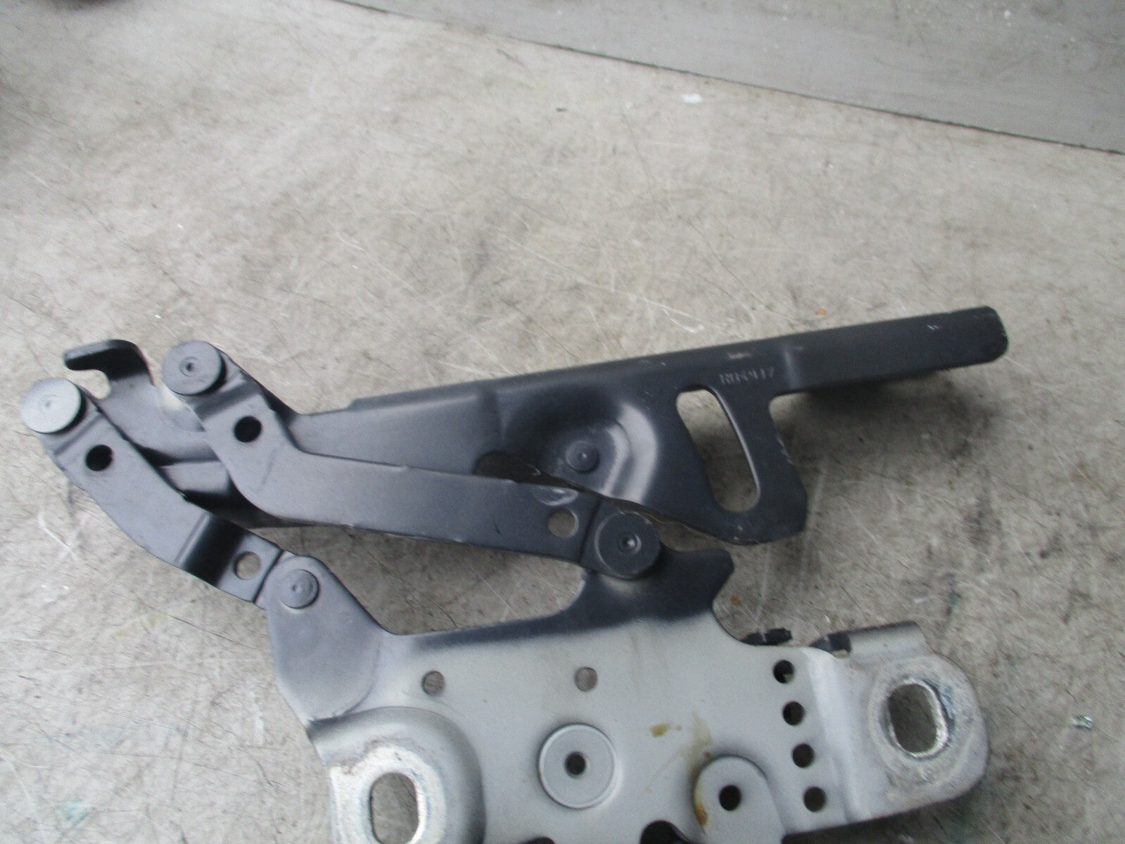2008 MERCEDES 3 SERIES F30 FRONT BOTH BONNET HINGES 139896 10