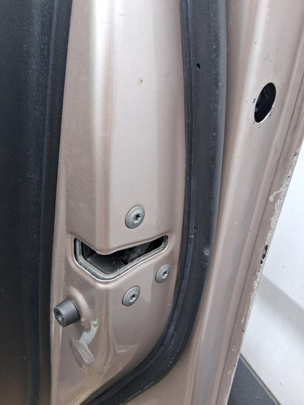 2018 TOYOTA PRIUS V PLUS XW40 OSF DRIVER SIDE FRONT RIGHT DOOR LOCK MECHANISM