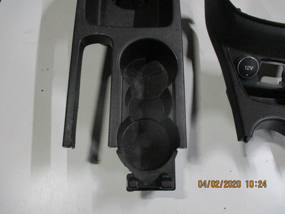 FORD FIESTA MK7 2012 CENTRE CONSOLE PLASTIC TRIM SURROUND SOCKET C1BB-A044C74-B