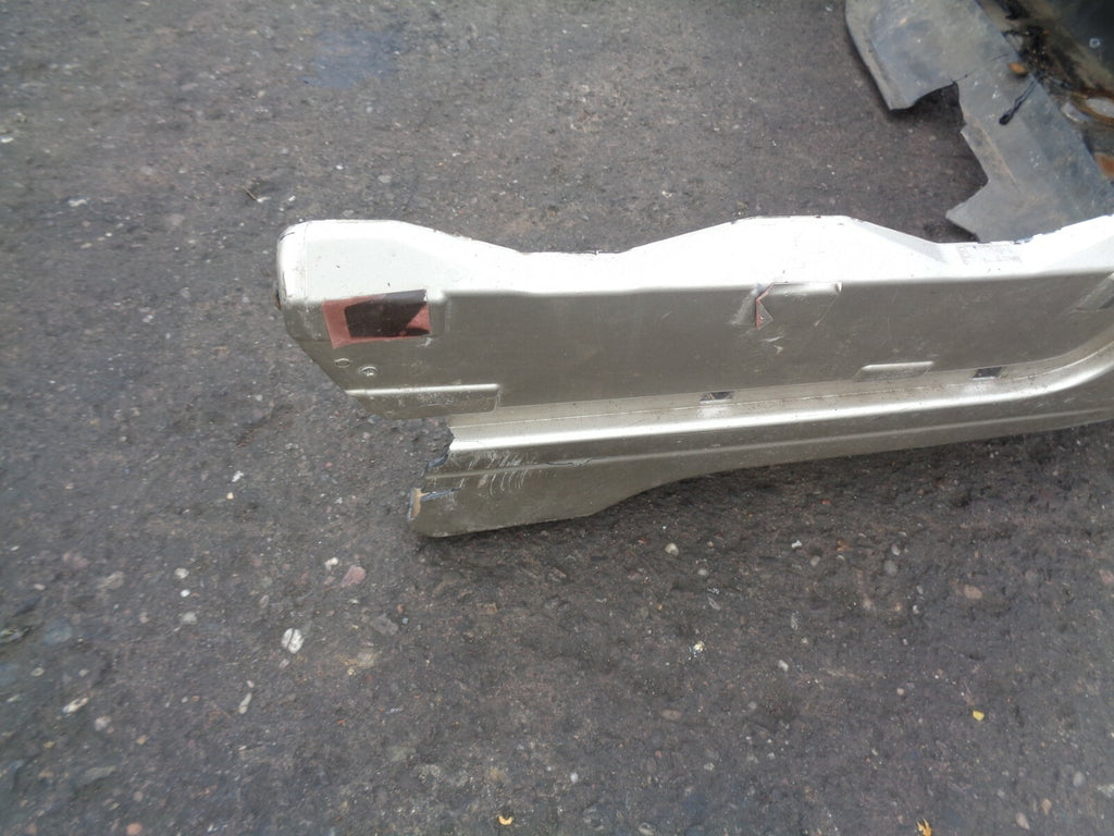 LAND ROVER RANGE ROVER P38 REAR BUMPER GOLD DAMAGED