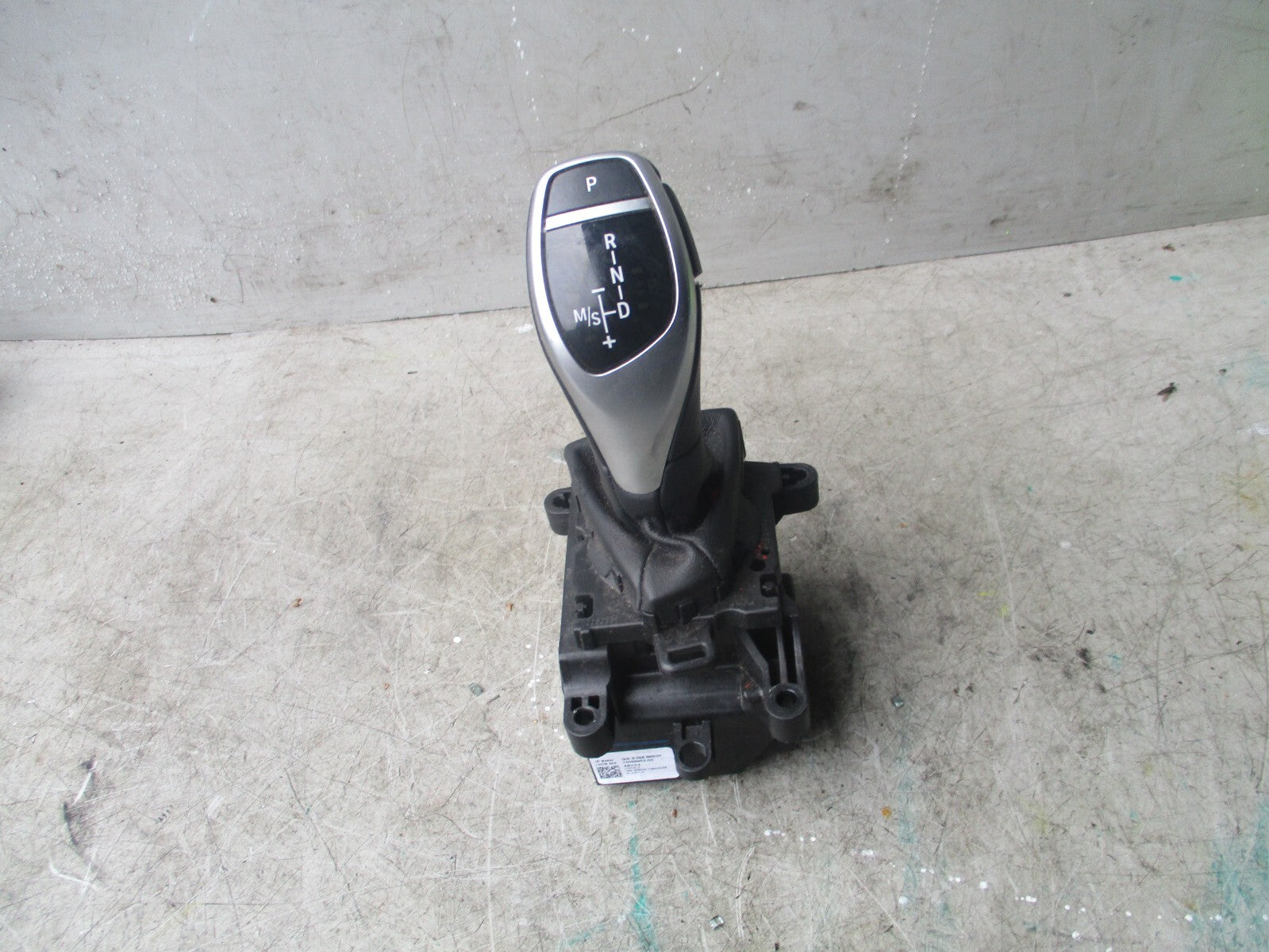 2017 BMW 320D AUTOMATIC GEAR STICK GEAR SELECTOR 10060881