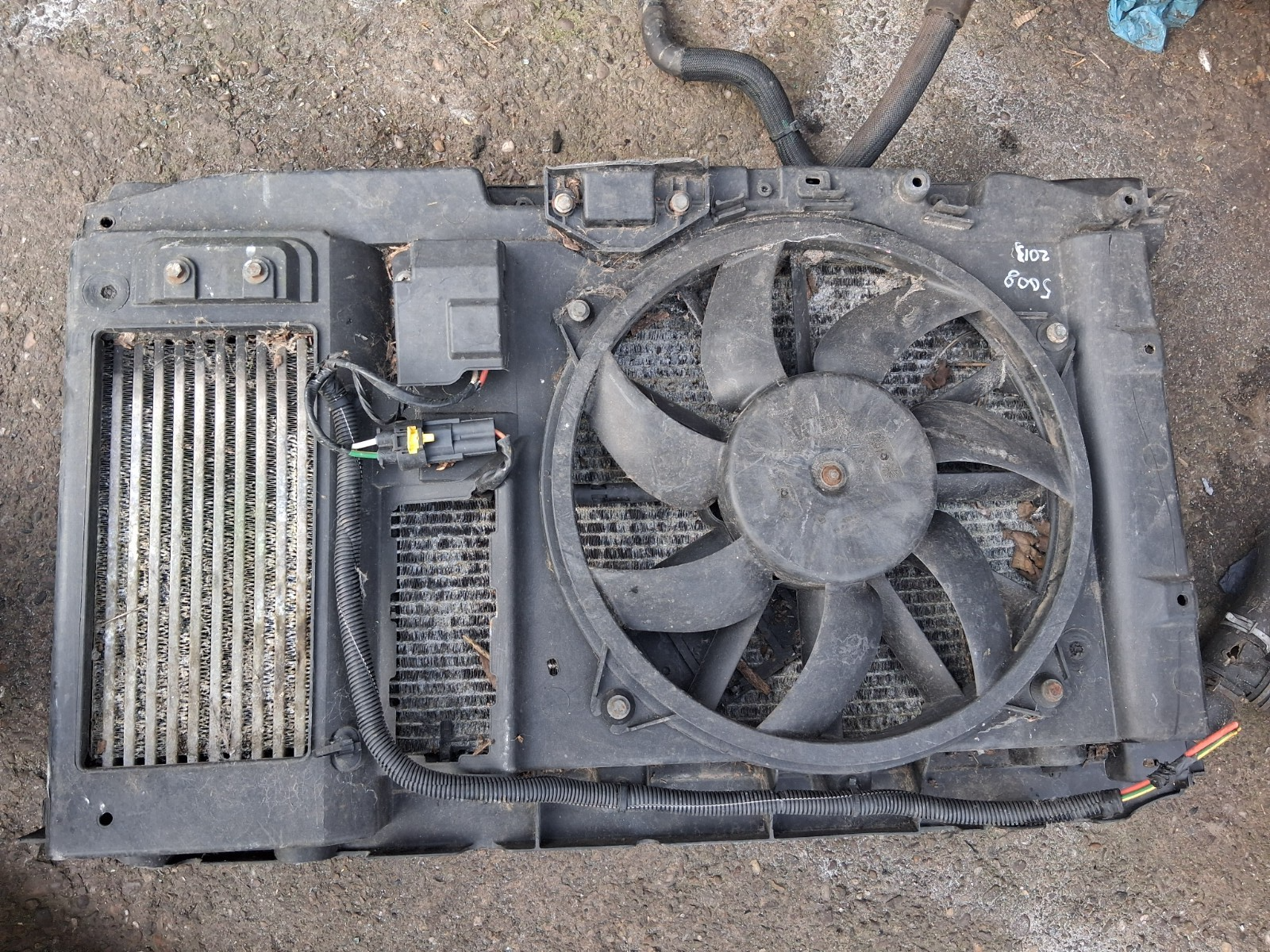 2013 PEUGEOT 5008 MK1 1.6 DIESEL RADIATOR RAD PACK WITH FAN 9680533480