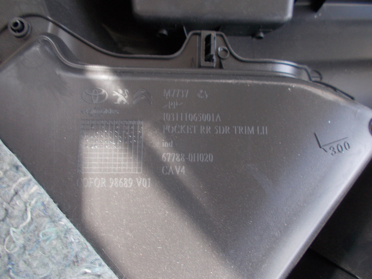 TOYOTA AYGO AB40 (MK2) 2017 5 DOOR PASSENGER SIDE REAR DOOR CARD NSR