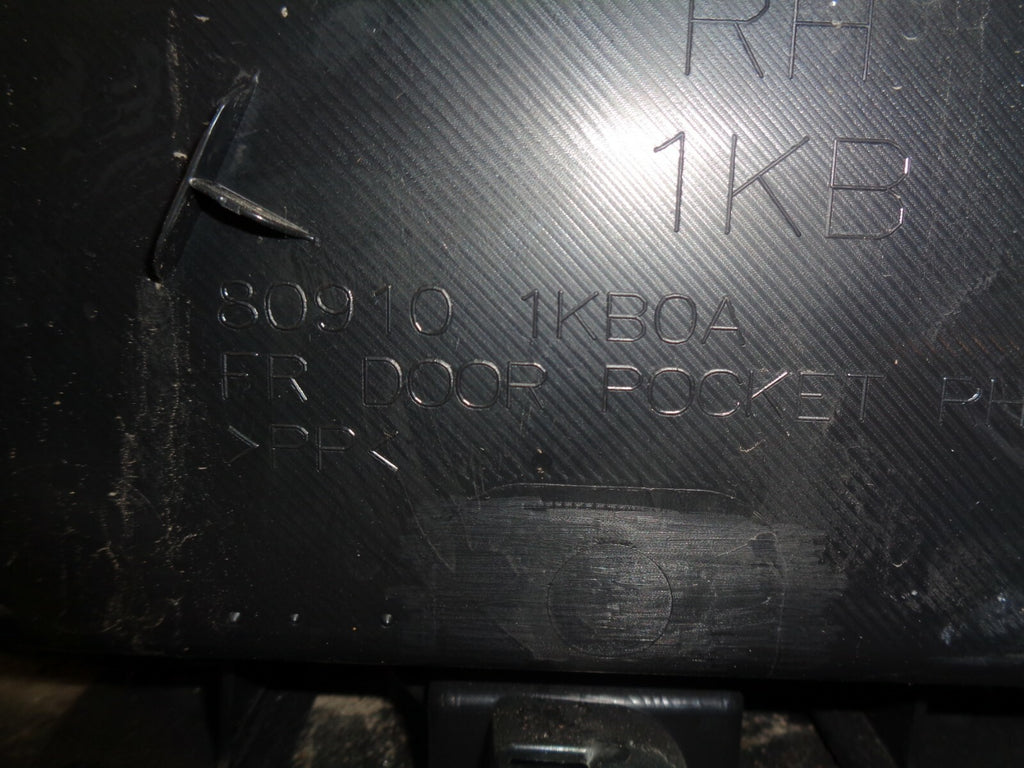 NISSAN JUKE 2015 OSF DRIVER SIDE FRONT DOOR CARD 809101KBOA