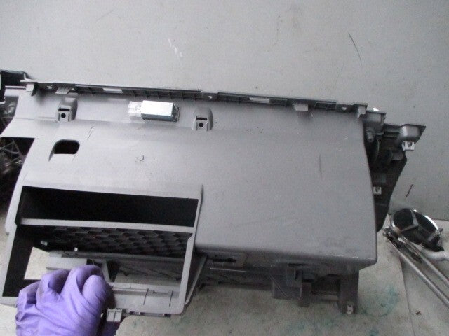 2021 VW VOLKSWAGEN CRAFTER MK2 NS PASSENGER SIDE STORAGE GLOVEBOX 7C2857097E