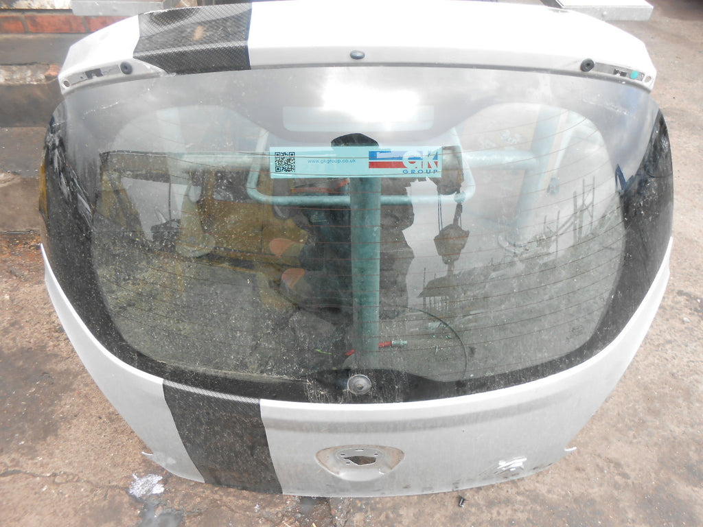 FORD KA MK2 2015 REAR BACK WINDSHIELD SCREEN GLASS SCRAP BOOTLID