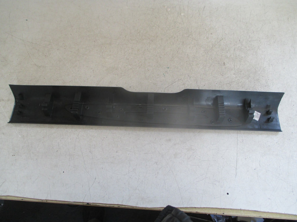 2015 CITROEN DS3 OSF DRIVER FRONT INTERIOR DOOR STEP TRIM PIECE 9686604177OR