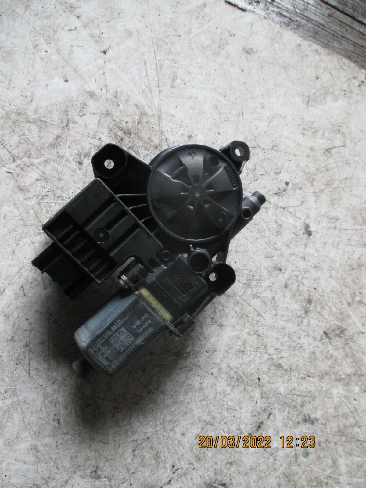 VOLKSWAGEN POLO 2019 MK6 AW OSF FRONT DRIVER SIDE WINDOW MOTOR 2Q2959881