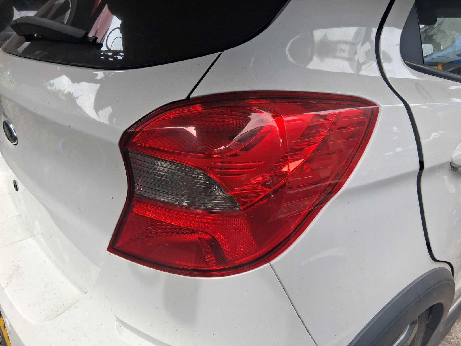 2018 FORD KA + PLUS HATCHBACK OSR DRIVER SIDE REAR TAIL LIGHT LAMP