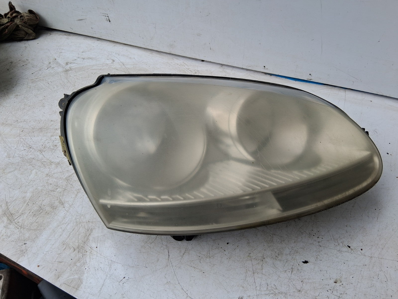 2007 VW VOLKSWAGEN GOLF MK5 OSF DRIVER SIDE FRONT RIGHT HEADLIGHT 1K6941006Q
