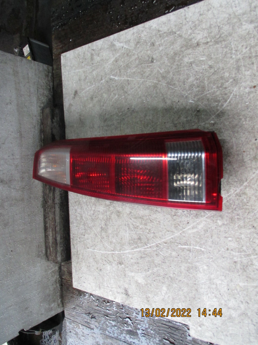 VAUXHALL MERIVA A 2005 MK1 OSR REAR DRIVER SIDE TAIL LIGHT