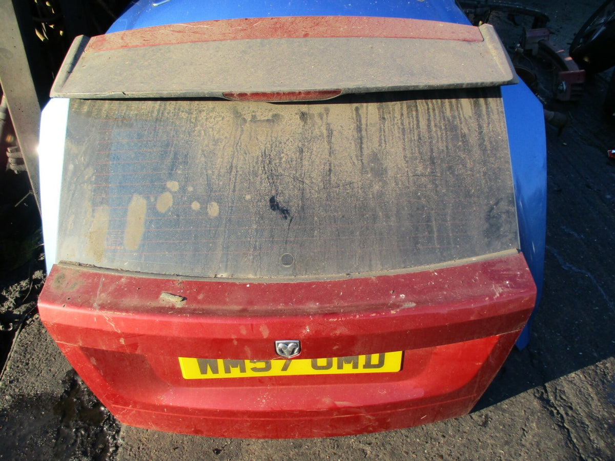 DODGE CALIBER 2008 COMPLETE REAR BOOT LID TAILGATE HATCH GLASS SPOILER IN RED