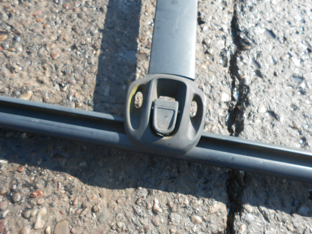 KIA SEDONA MK1 2004 COMPLETE ORIGINAL ADJUSTABLE LOCKING ROOF BARS RAILS RACK