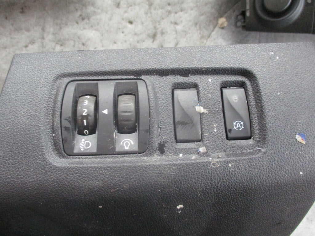 RENAULT CLIO X98 MK4 HEADLIGHT ADJUST CONTROL SWITCHES & DASH TRIM 251900567R