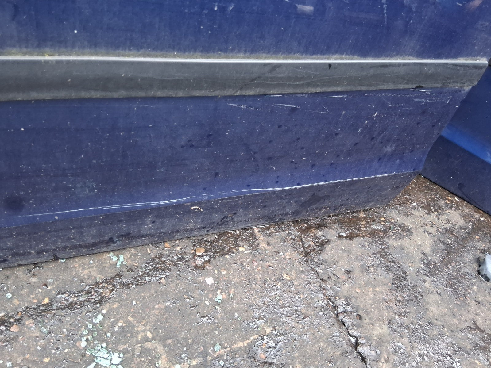 2005 VAUXHALL CORSA C NSF PASSENGER SIDE FRONT LEFT COMPLETE DOOR BLUE