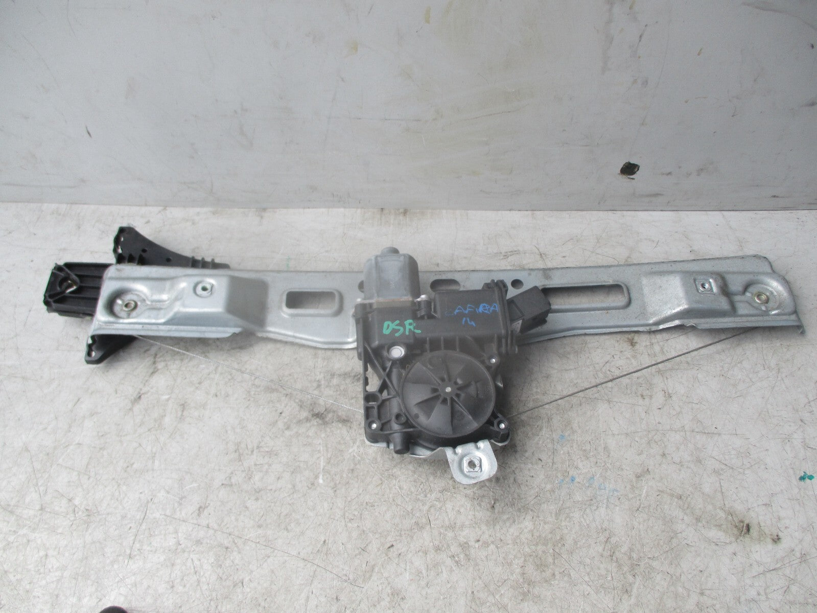 2014 VAUXHALL ZAFIRA C OSR DRIVER SIDE REAR WINDOW MOTOR AND REGULATOR 13260142
