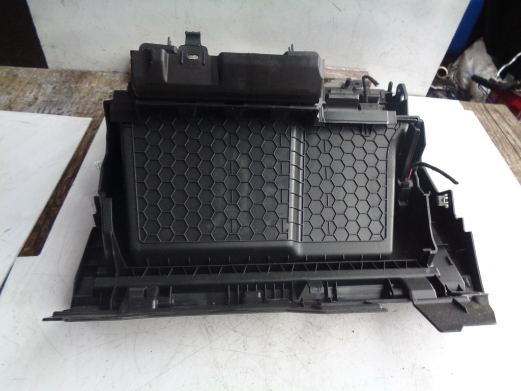 VW VOLKSWAGEN TIGUAN 2019 2.0 DIESEL GLOVE BOX STORAGE COMPARTMENT 5nc857097d
