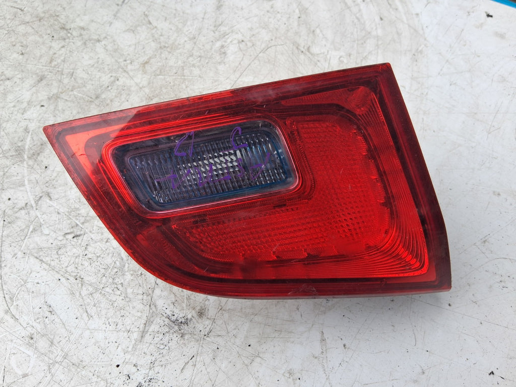 2013 VAUXHALL ASTRA J ESTATE NSR PASSENGER SIDE REAR INNER TAIL LIGHT 13282246