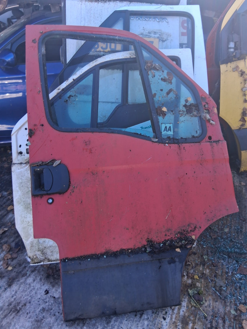 IVECO DAILY 29L10 LCV 2006 MK3 2.3 DIESEL OSF DRIVER SIDEFRONT COMPLETE DOOR RED