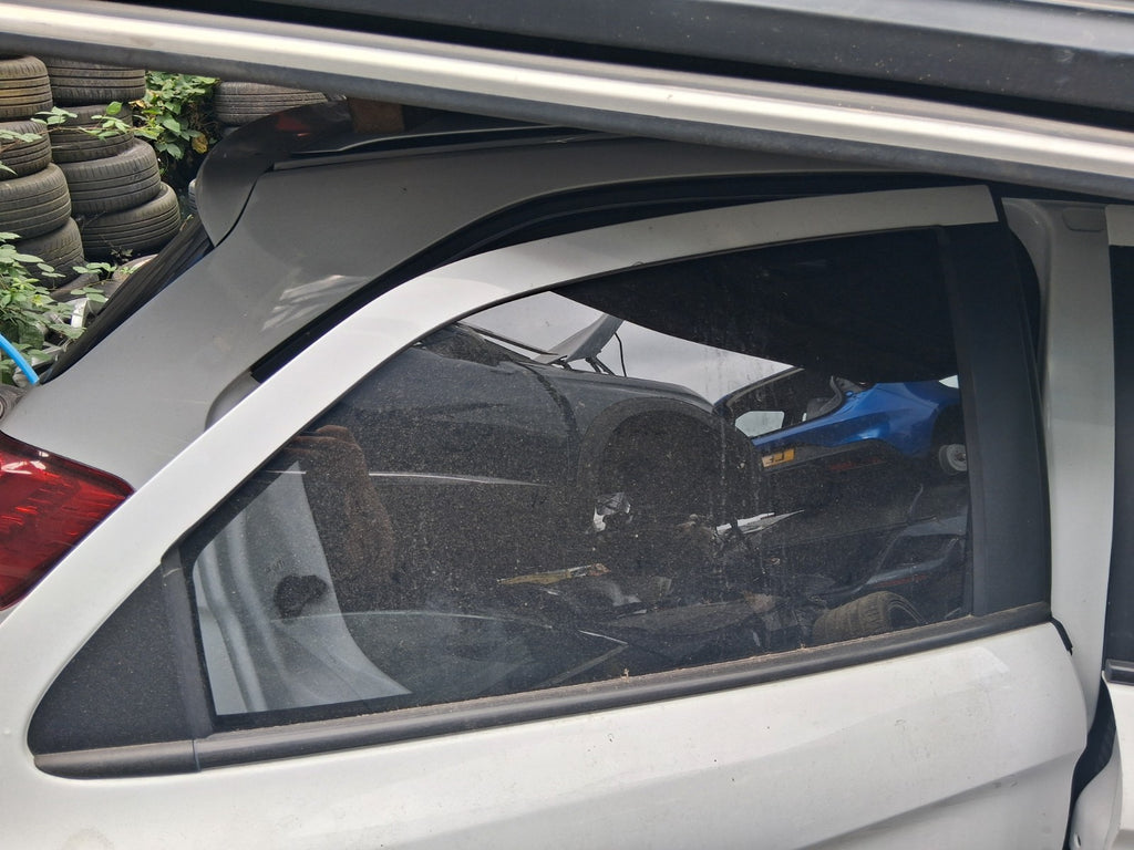 2018 FORD KA + PLUS MK3 HATCHBACK OSR DRIVER SIDE REAR DOOR WINDOW GLASS
