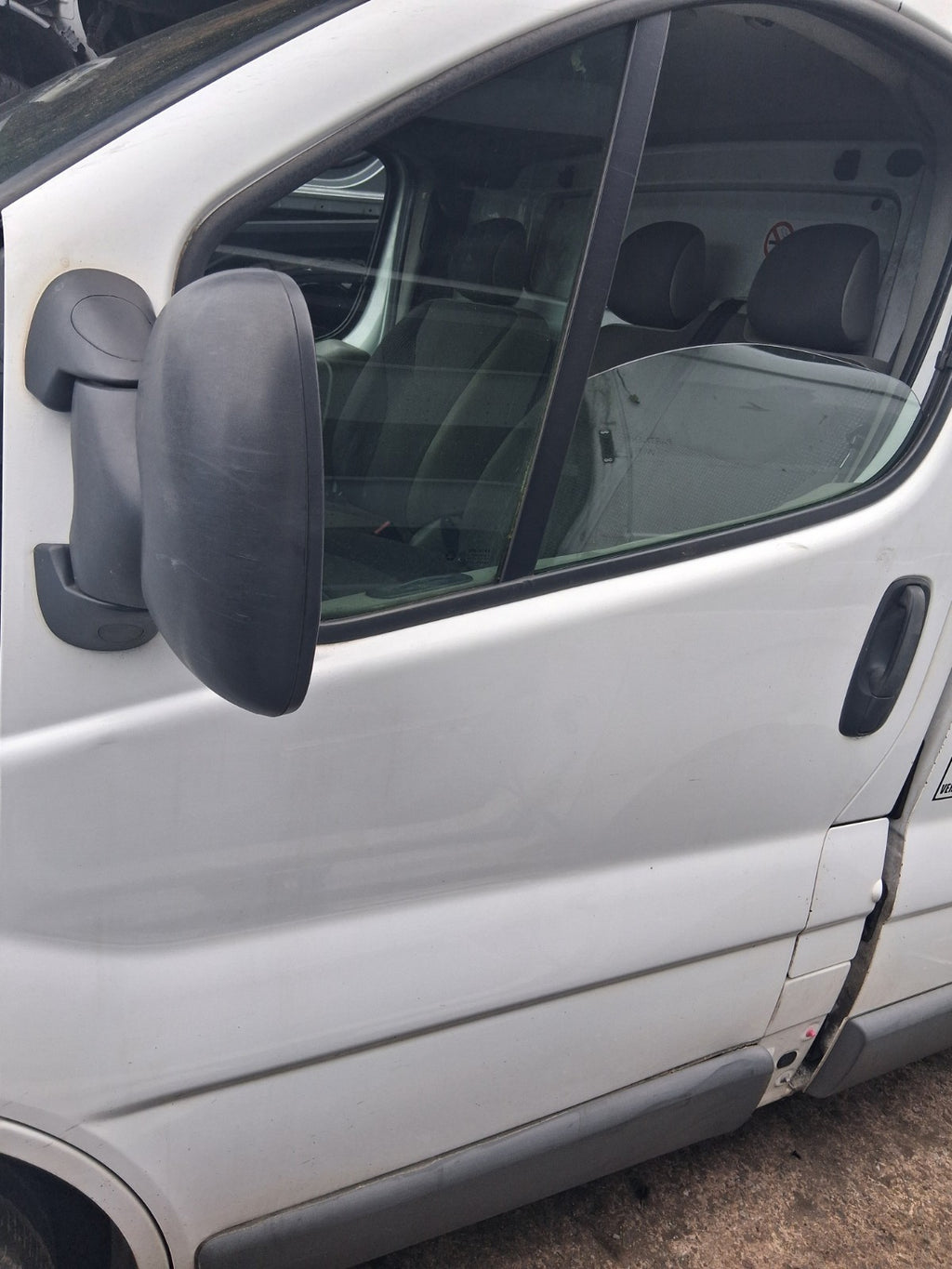 2014 VAUXHALL VIVARO MK1 NSF PASSENGER SIDE FRONT LEFT BARE DOOR WHITE