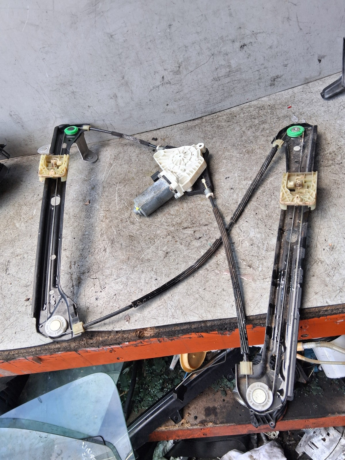 2013 VW GOLF MK7 OSF DRIVER SIDE FRONT WINDOW MOTOR & REGULATOR 5G4837462H