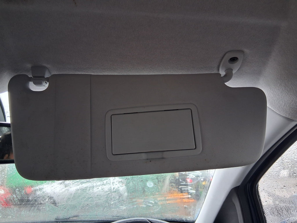 2017 VAUXHALL CORSA E OSF DRIVER SIDE FRONT RIGHT SUN VISOR SHADE