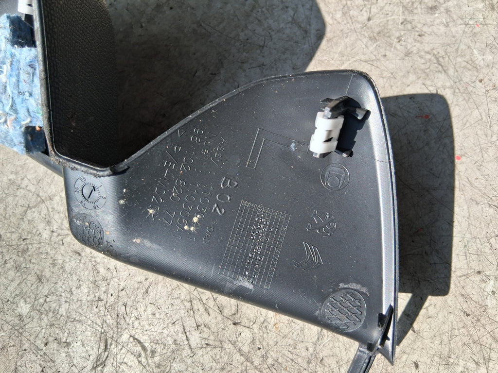2019 PEUGEOT 5008 MK2 NSR PASSENGER SIDE REAR DOOR CARD TRIM PANEL 9814521277