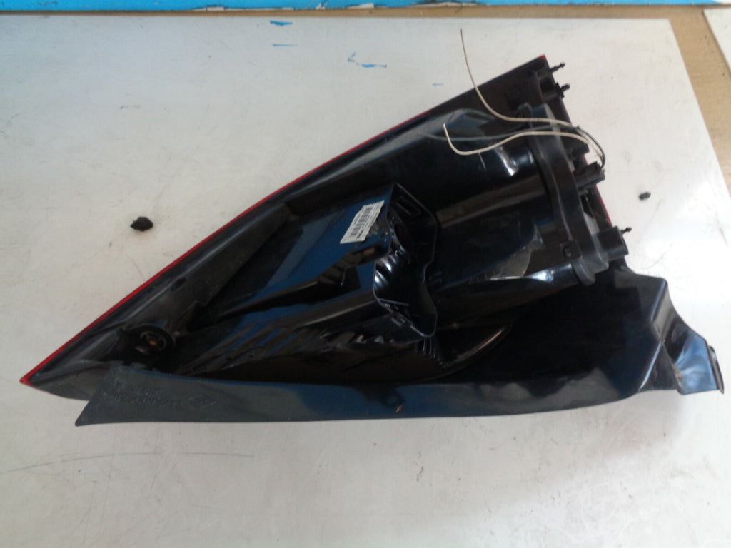 RENAULT MEGANE MK2 2005 OS DRIVER SIDE REAR TAIL LIGHT LAMP 820073237