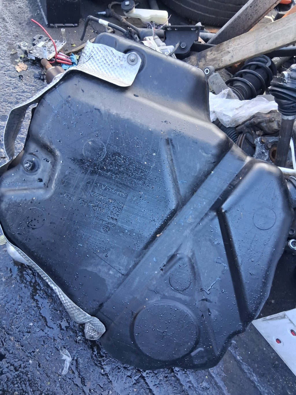 2023 VW VOLKSWAGEN GOLF MK8 PETROL HYBRID FUEL TANK 5Q0201085AJ