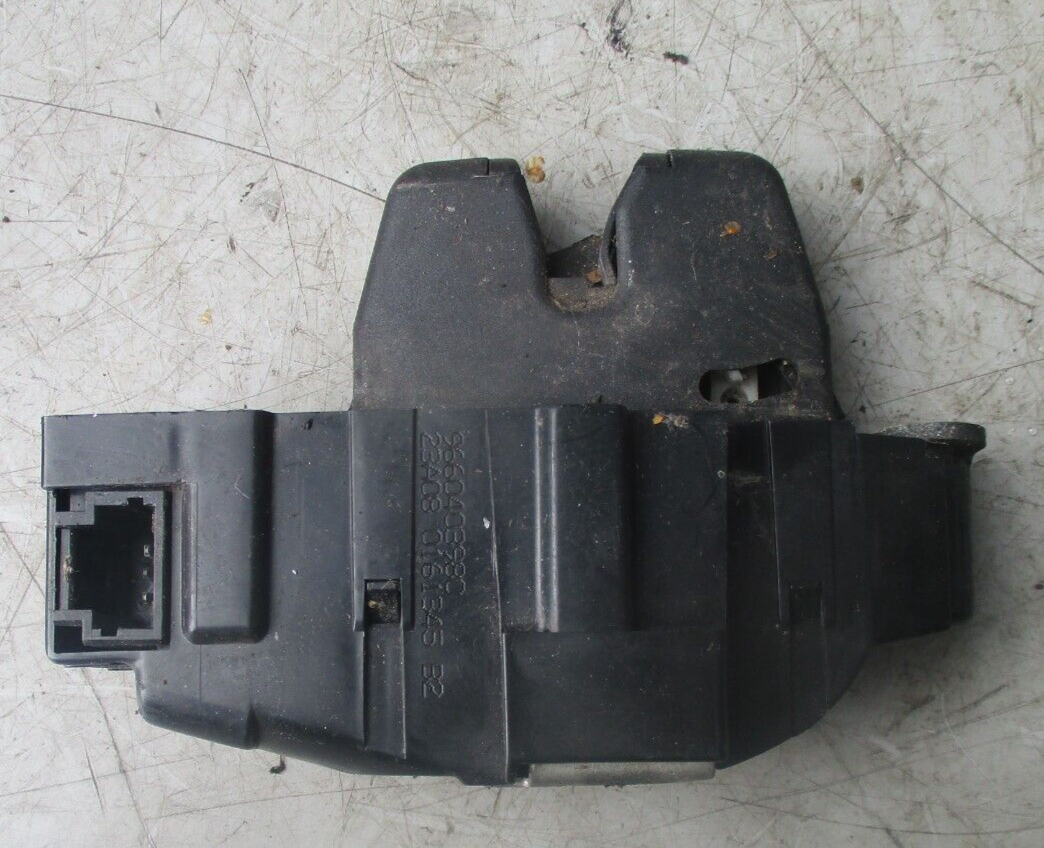 PEUGEOT 207 2008 REAR BACK BOOT TAILGATE LOCK CATCH MECHANISM 9660403980