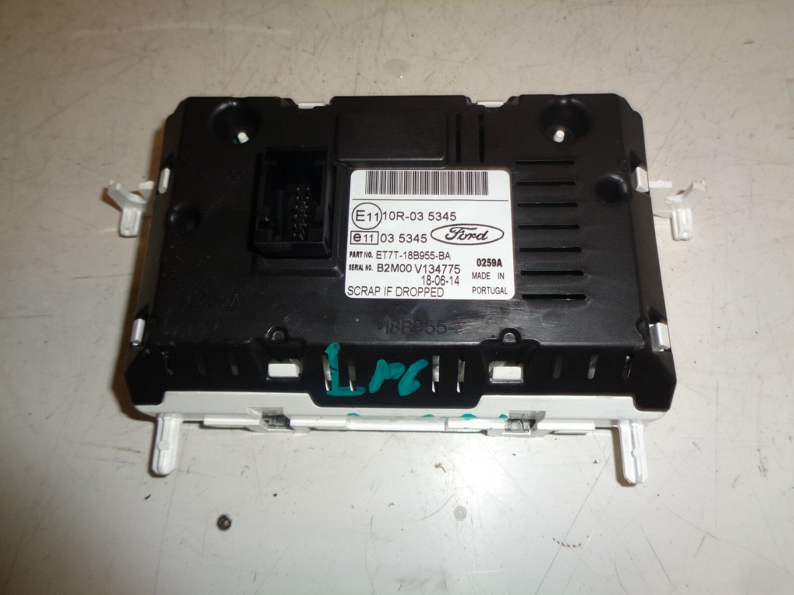 FORD FIESTA 2017 MK7 1.25 PETROL DASHBOARD DISPLAY SCREEN ET7T18B955BA