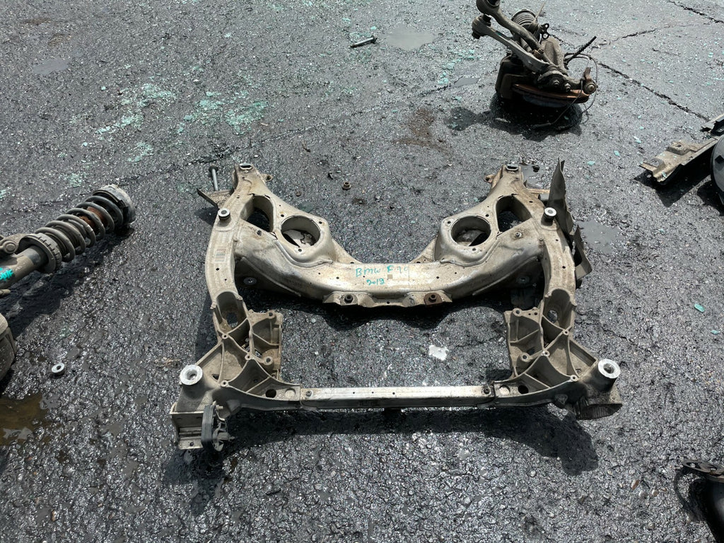2012 BMW 5 SERIES F10 2.0 DIESEL 520D FRONT SUB FRAME SUBFRAME CRADLE AXLE