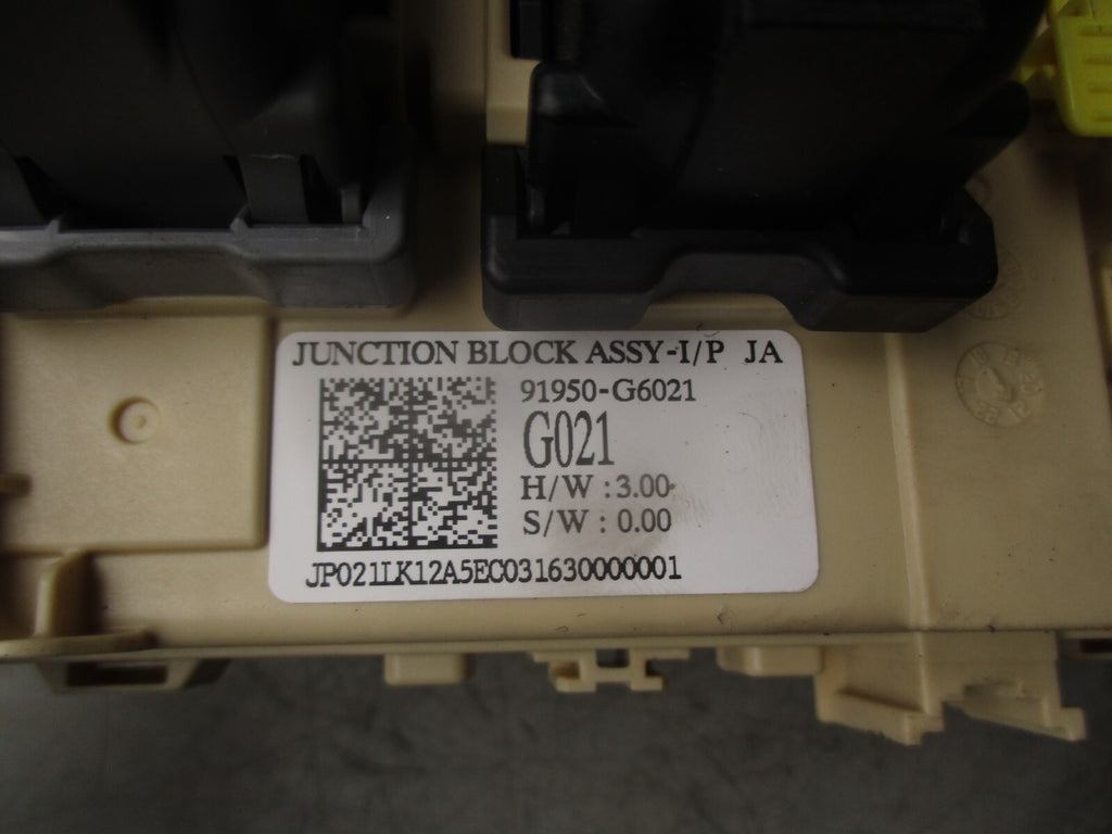 2021 KIA PICANTO MK3 1.0 PETROL FUSE RELAY BOX 91950G6021