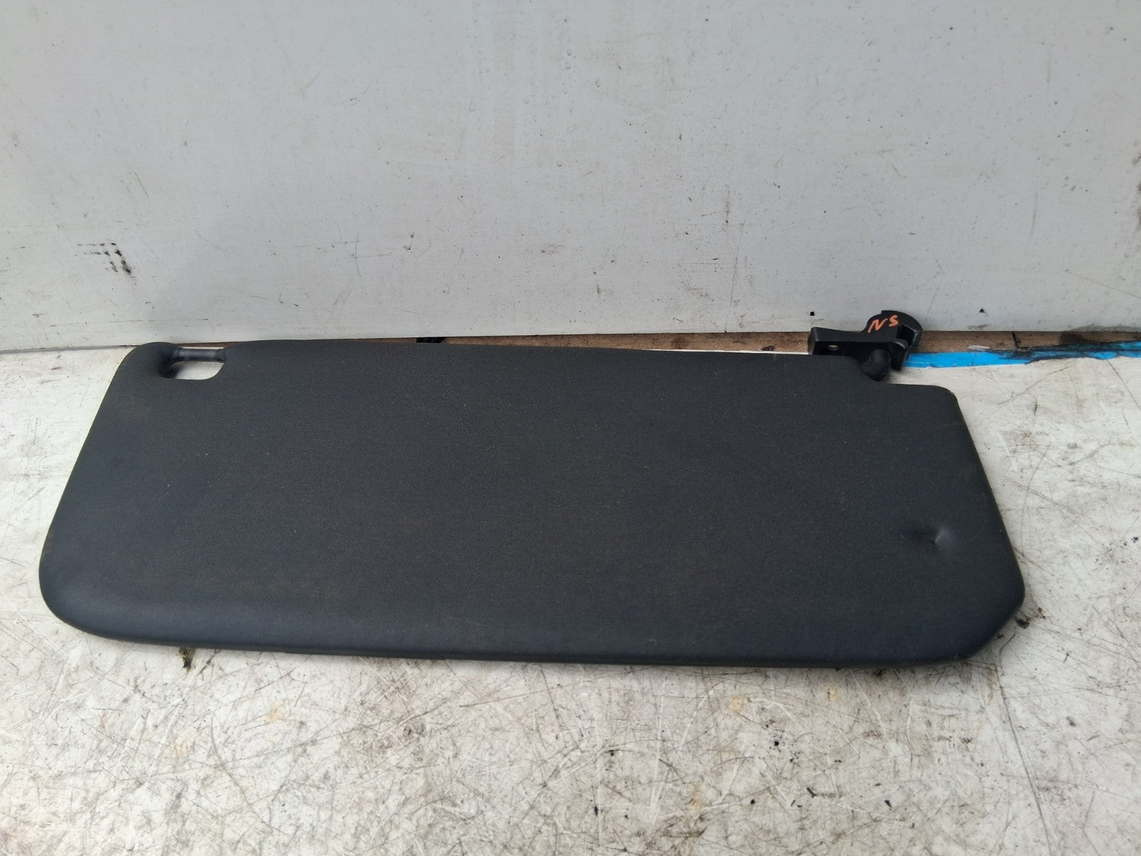 2020 MERCEDES BENZ SPRINTER W907 NSF PASSENGER SIDE FRONT LEFT SUN VISOR SHADE