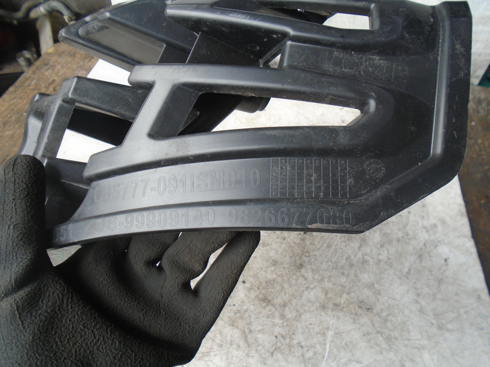 2019 CITROEN C5 AIRCROSS OSR DRIVER SIDE REAR BUMPER MOUNTING BRACKET 9826677080