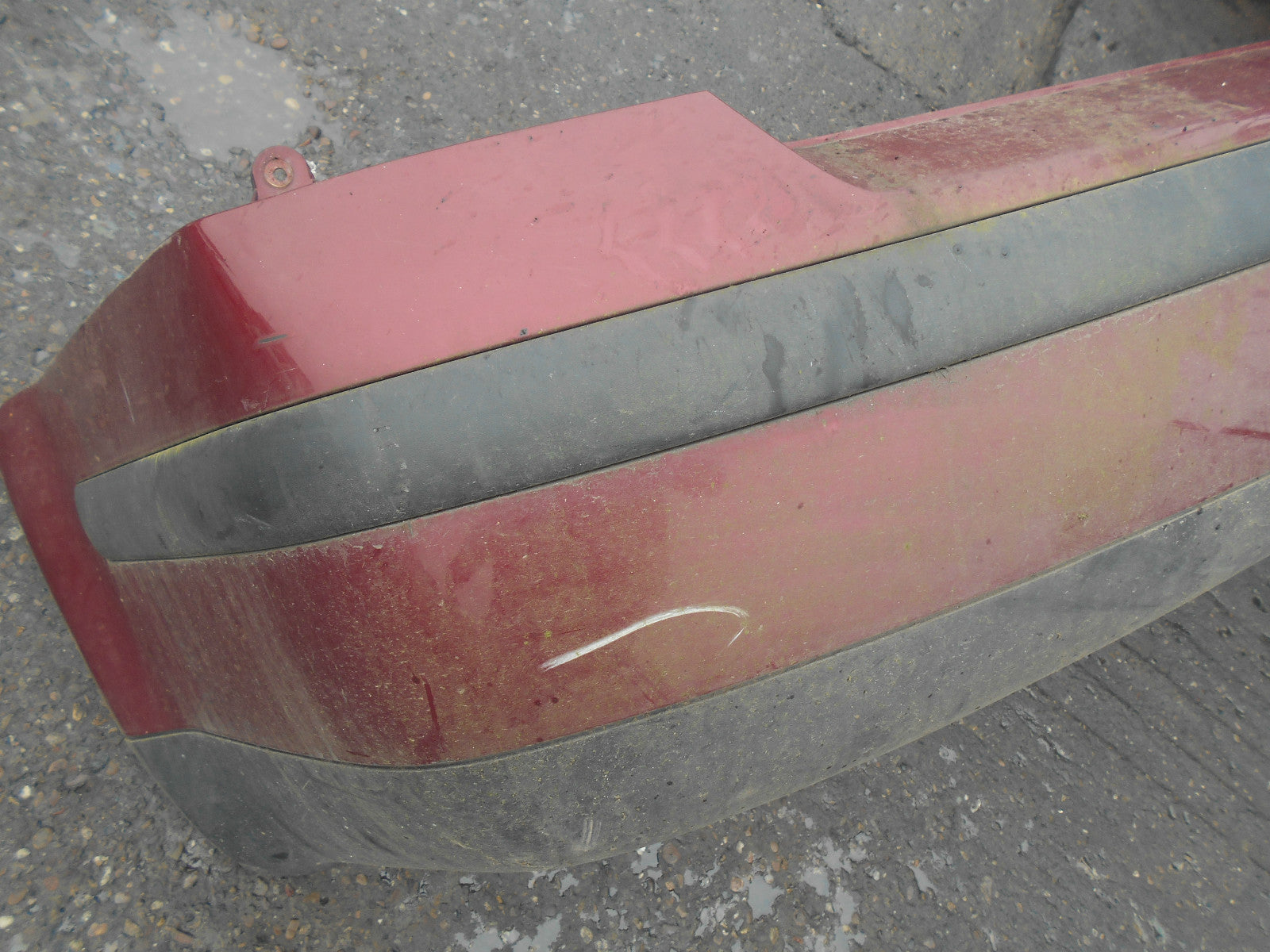 VOLKSWAGEN VW PASSAT SALOON 3B B5 2001 REAR PLASTIC BUMPER BURGUNDY RED