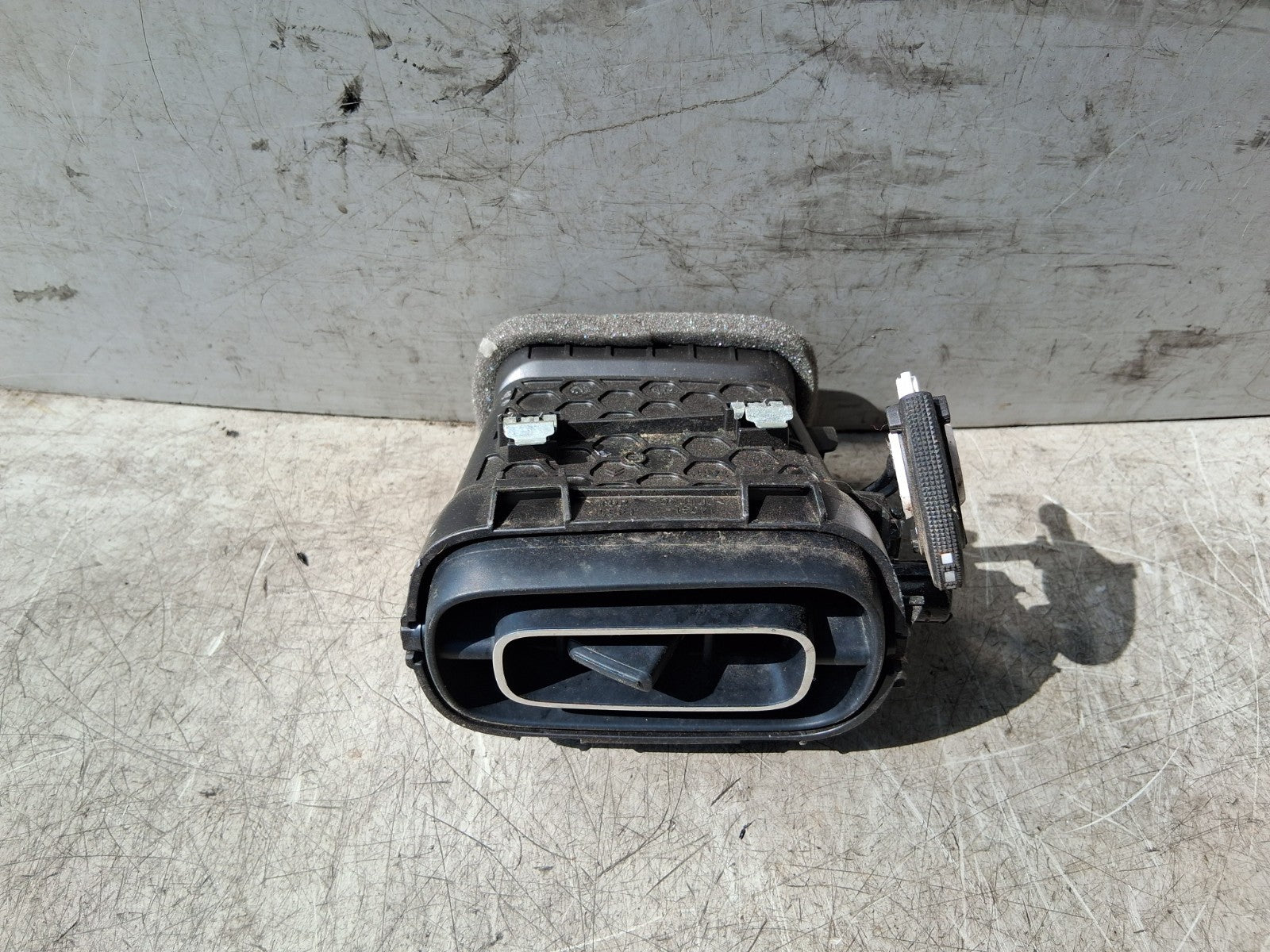 2021 CITROEN C3 MK3 NSF PASSENGER SIDE FRONT LEFT AIR VENT 98162208ZD