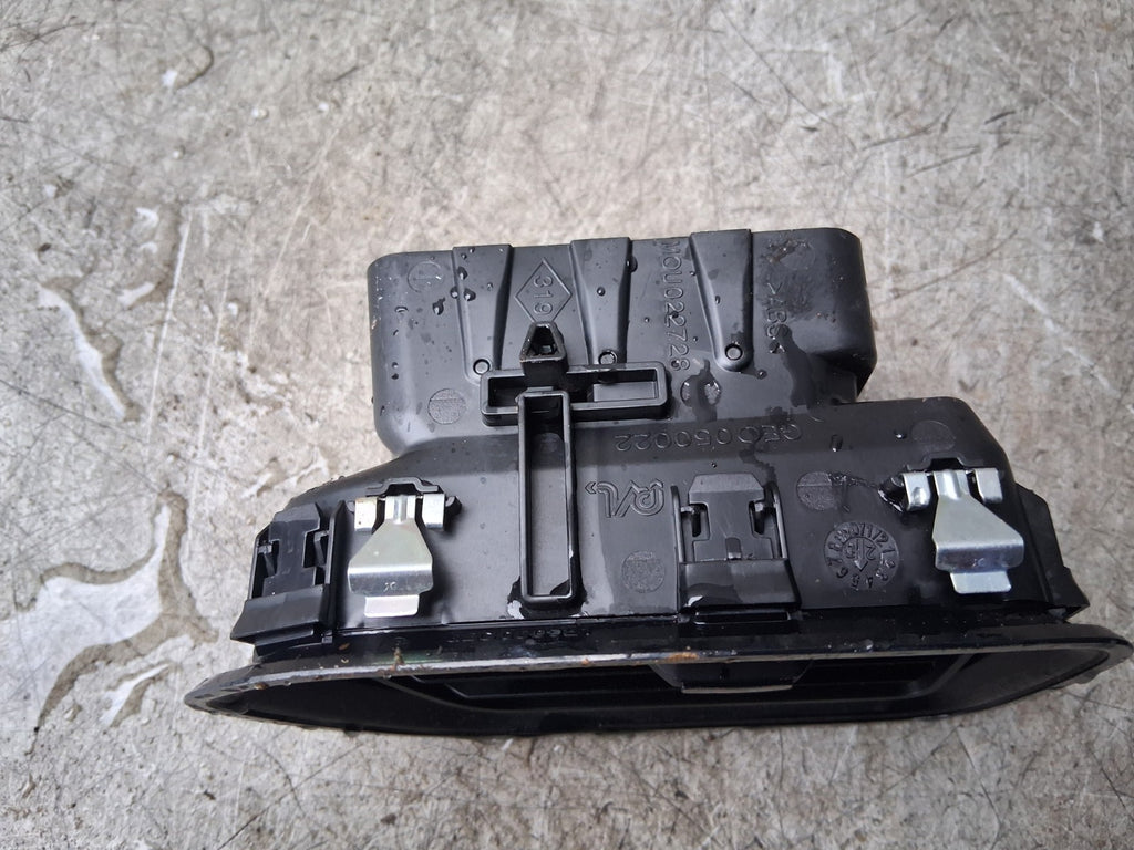 2020 RENAULT MASTER MK3 NSF PASSENGER SIDE FRONT DASHBOARD AIR VENT 687505442R