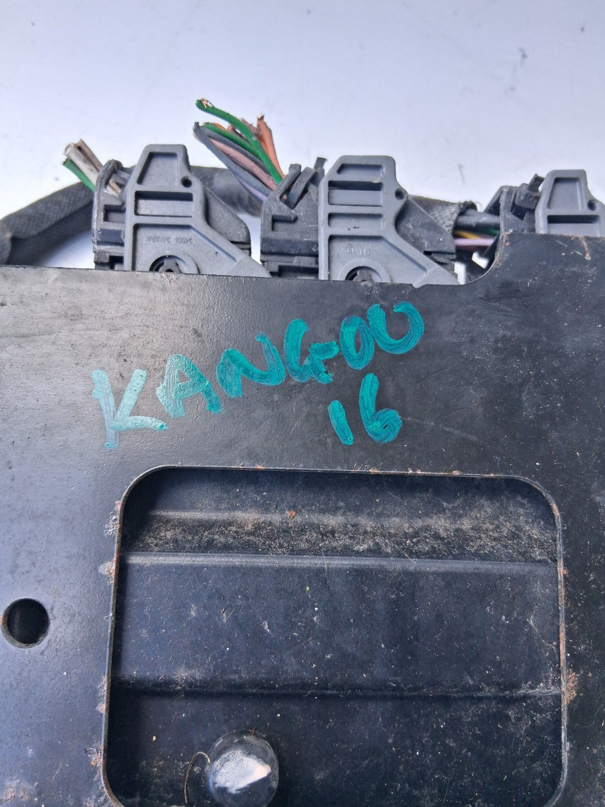 RENAULT KANGOO MK2 2016 ECU ENGINE CONTROL UNIT 8200911560
