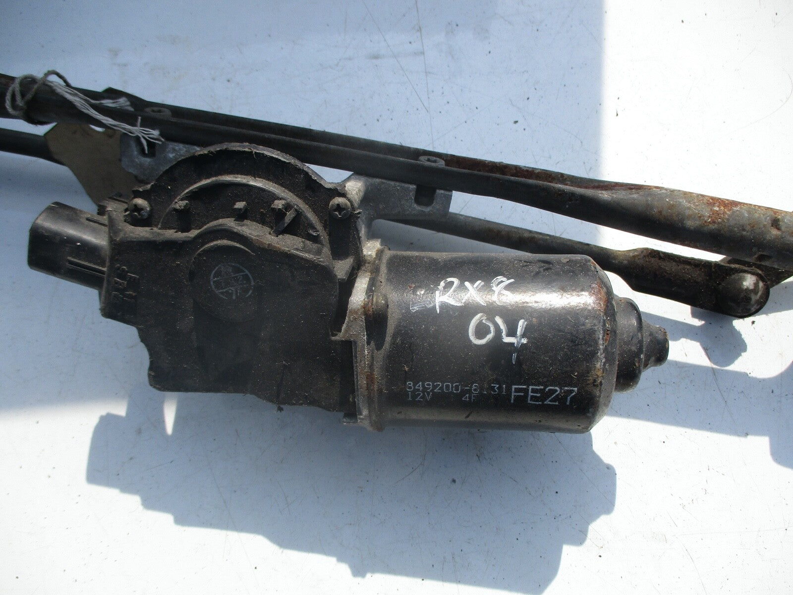 MAZDA RX8 2004 FRONT WIPER MOTOR AND LINKAGE 849200 8131