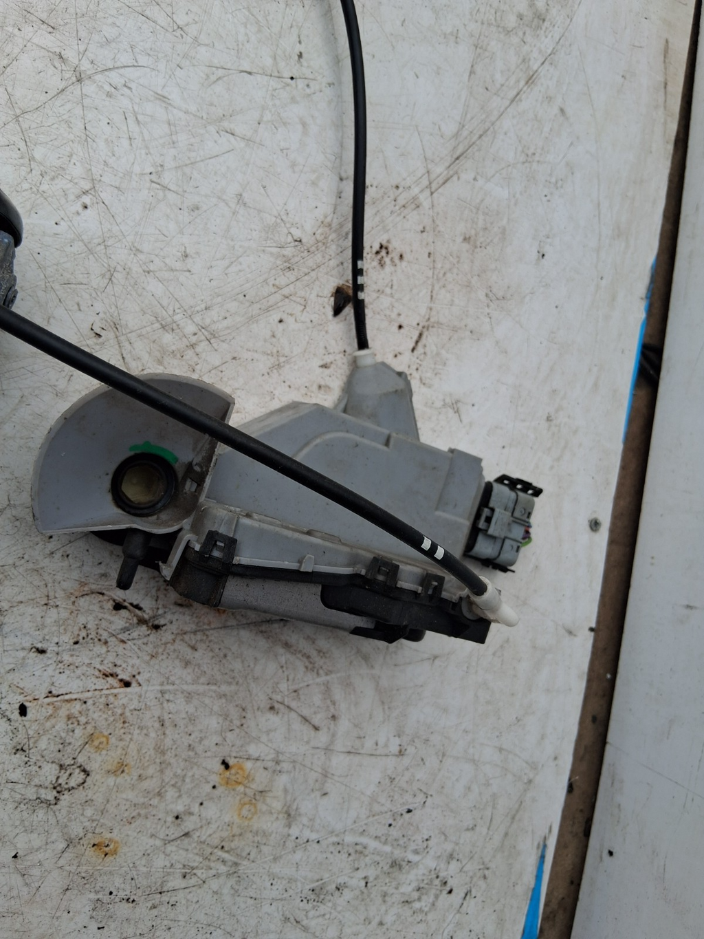 2012 PEUGEOT 3008 MK1 NSR PASSENGER SIDE REAR LEFT DOOR LOCK MECHANISM A04974