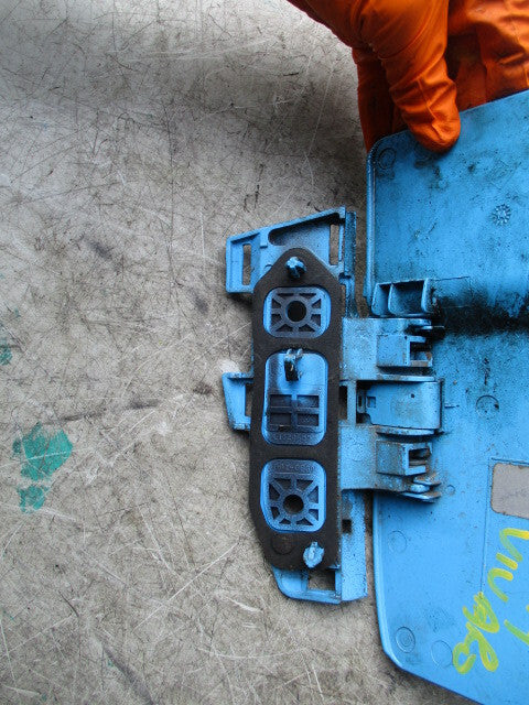 VAUXHALL VIVARO 2014 RENAULT TRAFIC FUEL FILLER CAP FLAP 8200023826