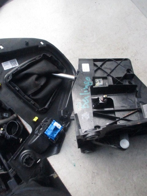 2021 CITROEN BERLINGO MK3 K9 GEAR STICK SHIFTER & PARKING SWITCH 9814652680