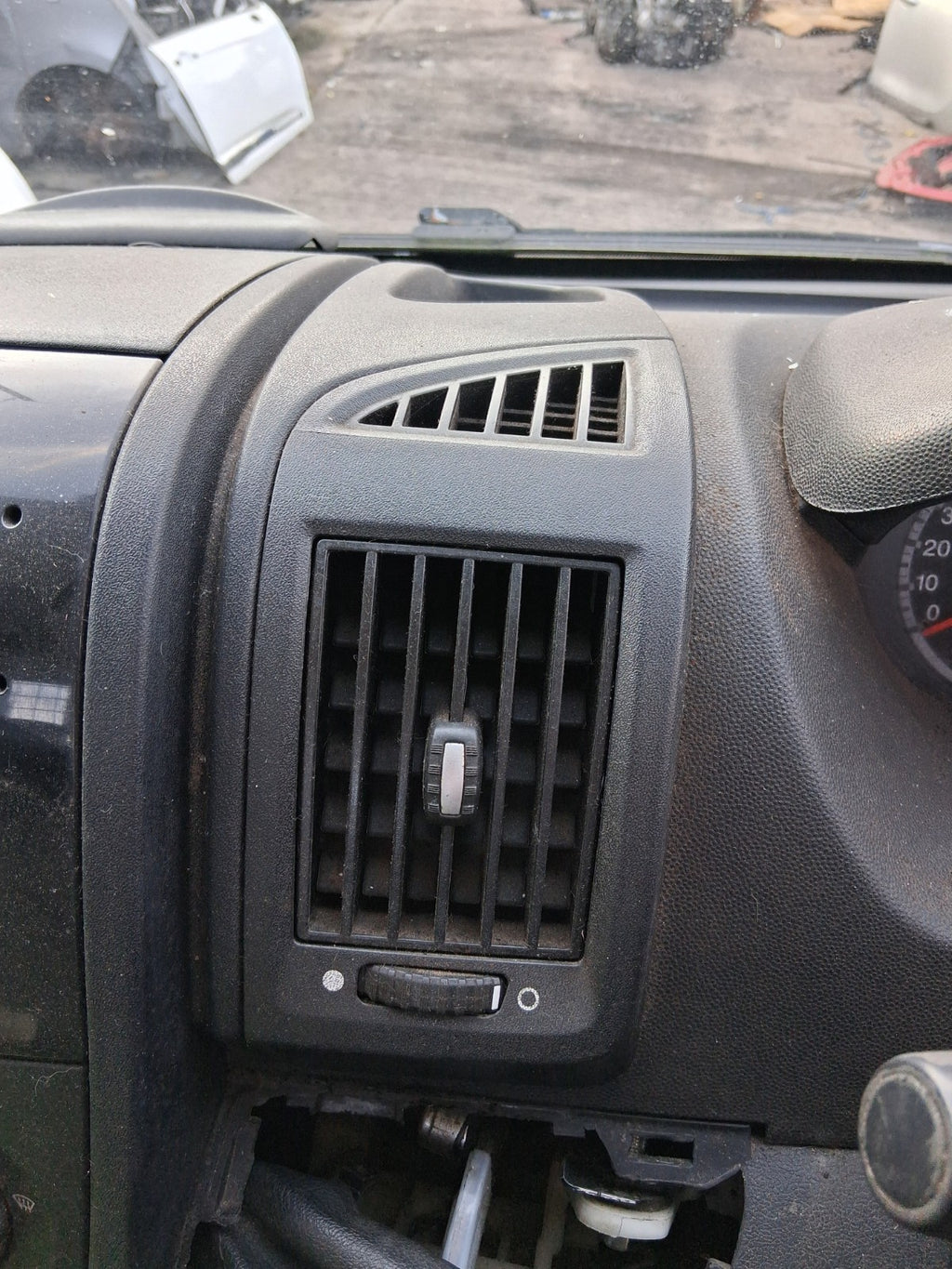 2014 CITROEN RELAY MK3 FRONT MIDDLE DASHBOARD DASH AIR VENT