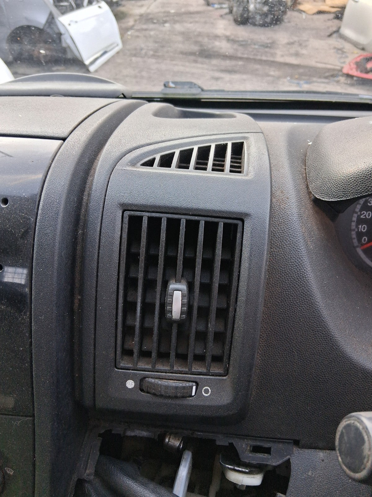 2014 CITROEN RELAY MK3 FRONT MIDDLE DASHBOARD DASH AIR VENT