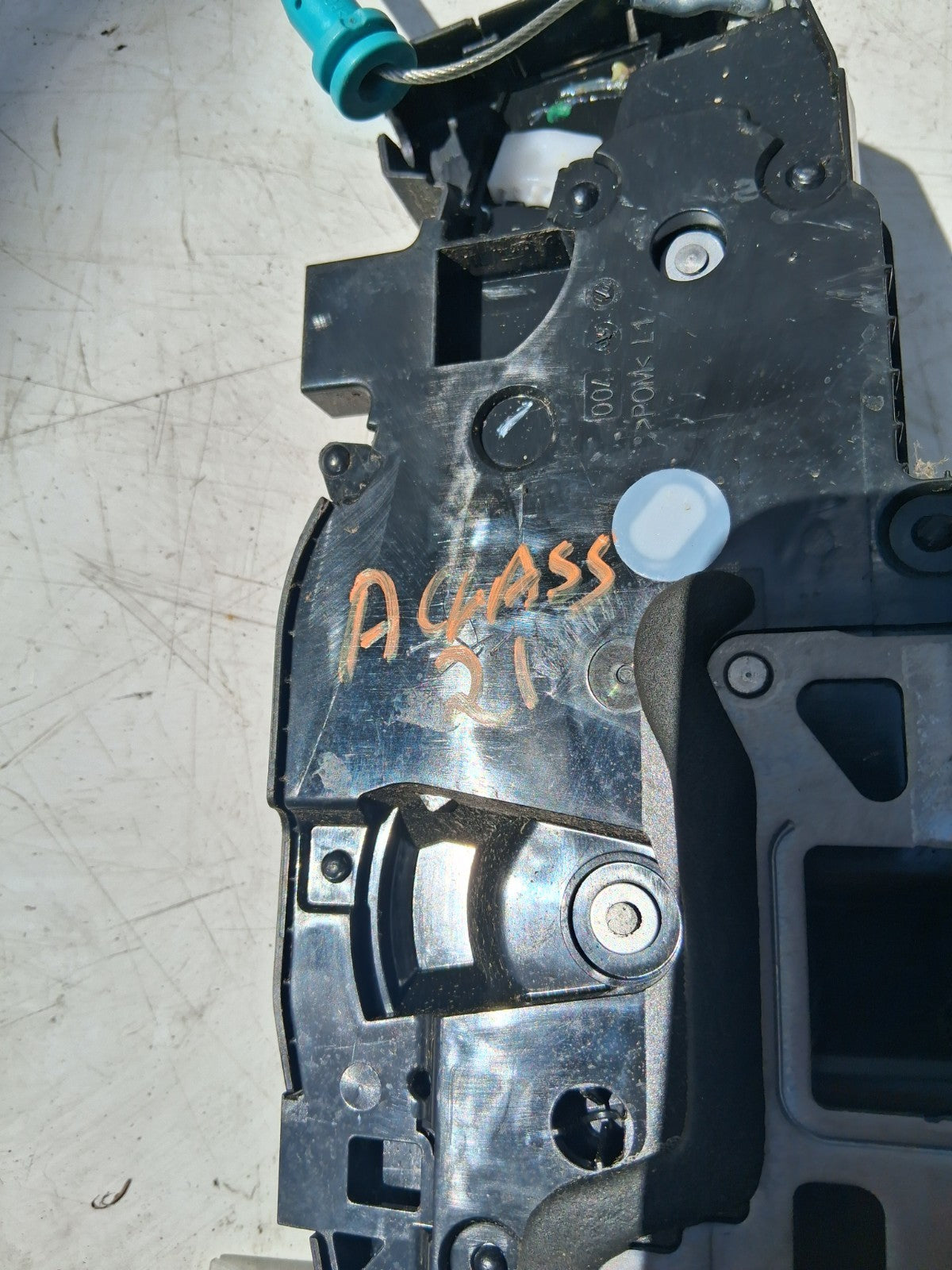 2021 MERCEDES A CLASS OS OFF DRIVER RIGHT SIDE DOOR LOCK LATCH A0997201702