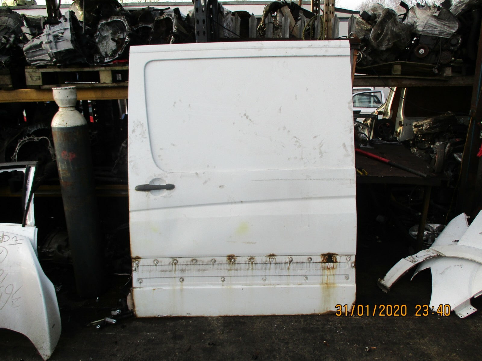 MERCEDES SPRINTER W906 2014 LOW ROOF PASSENGER SIDE SLIDING DOOR WHITE DAMAGED