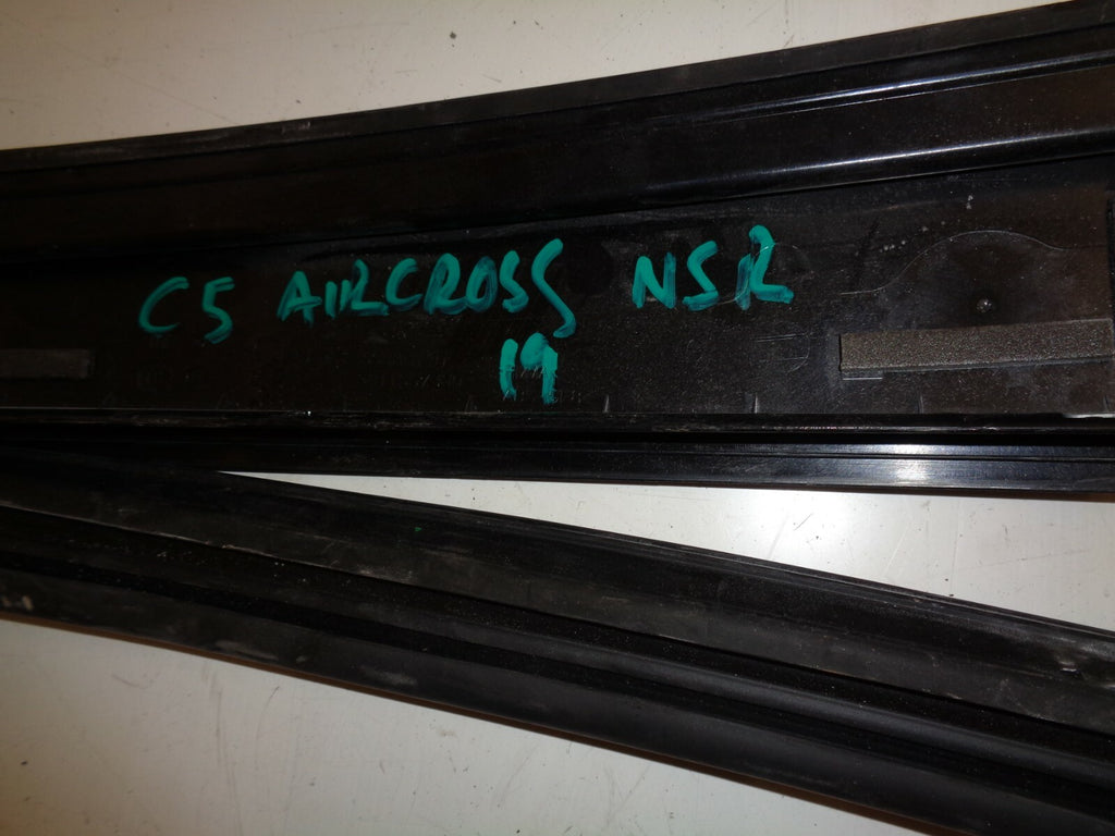 CITROEN C5 AIRCROSS 2019 NSR PASSENGER REAR DOOR GLASS FRAME